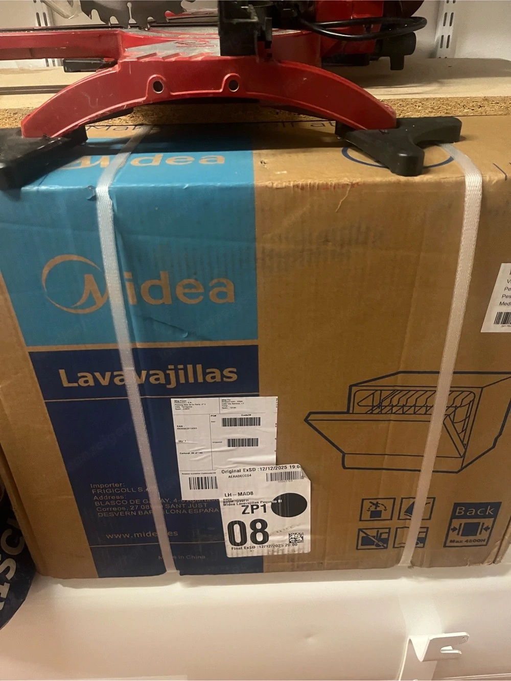 Neuer Tisch Geschirrspühler