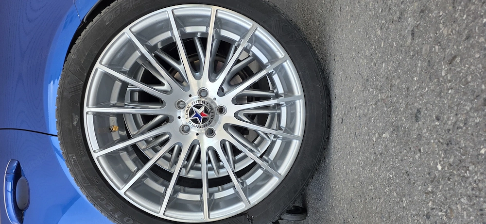 Neue 20 Zoll Felgen mit Reifen 255 35 20