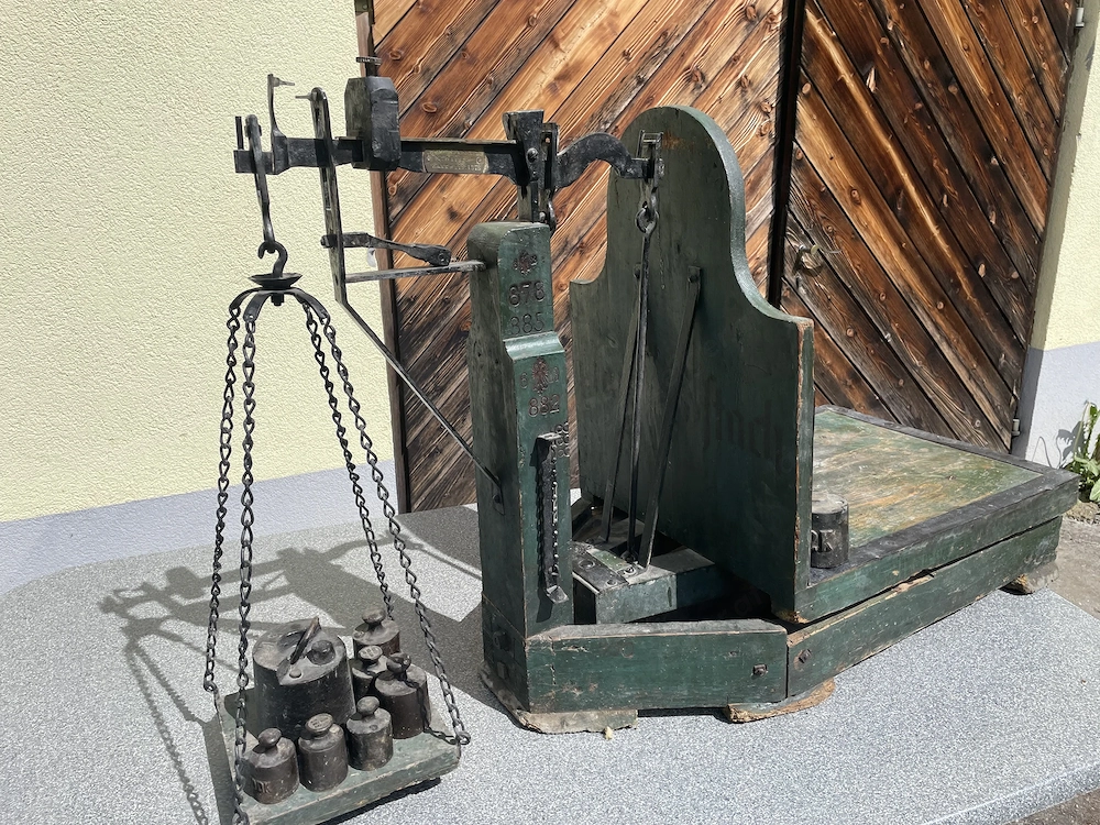 Waage antik ca. 1878 