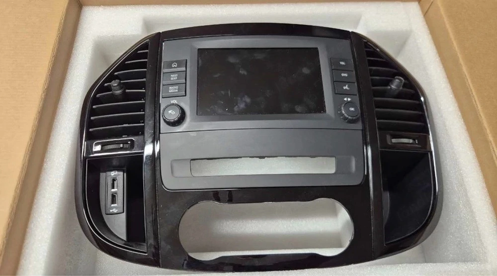 Mercedes Benz Audio 40 Multimedia-System
