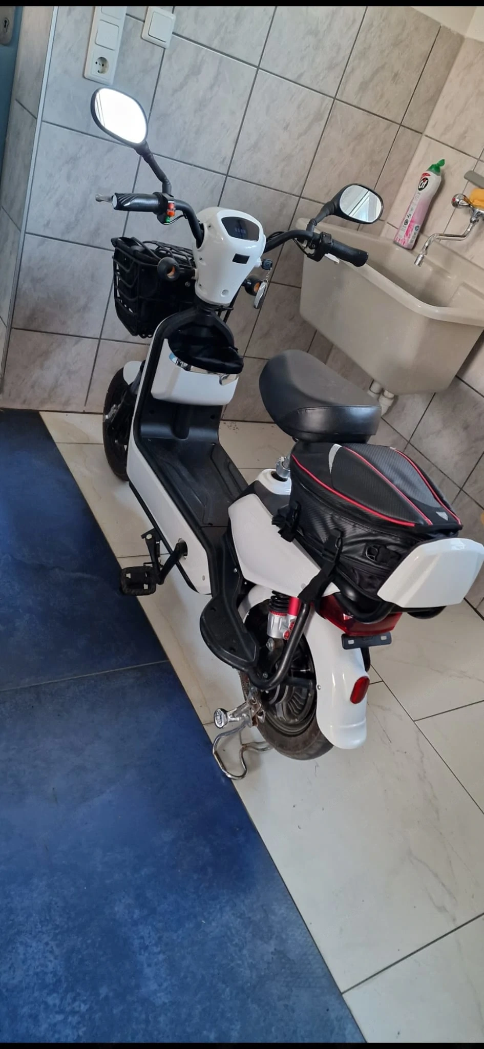 E Scooter mit Blinkern 