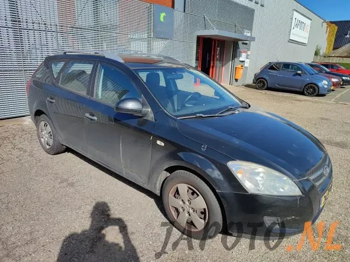 Kia ceed 2008 benzin