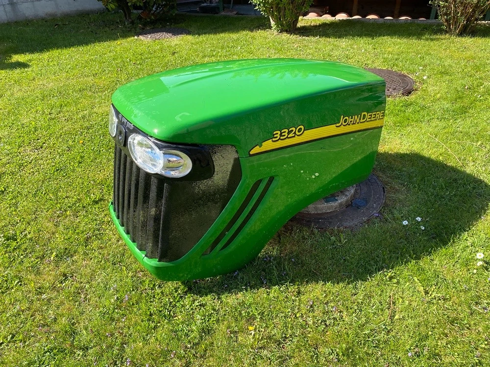 John Deere 3320 Motorhaube 