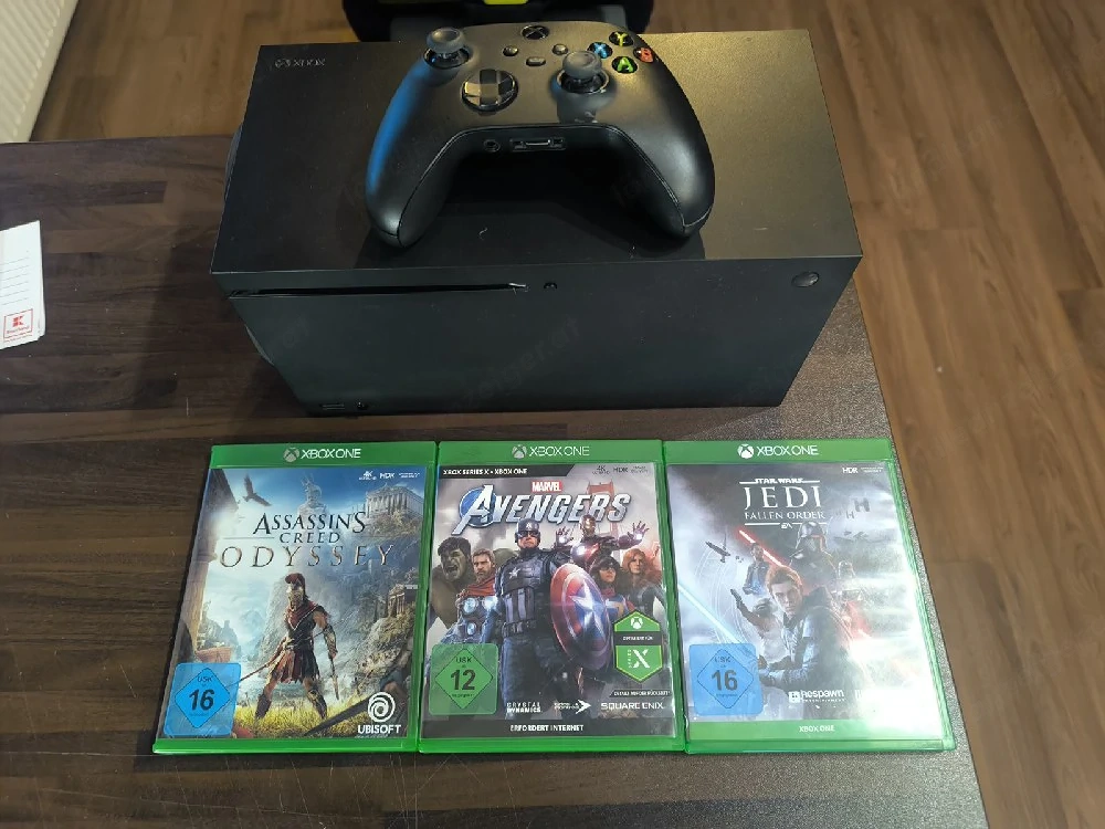 Xbox Series X 1 TB mit Controller in Schwarz und 10 Spielen + Externe Festplatte