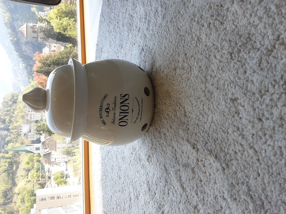 Behälter für Zwiebeln