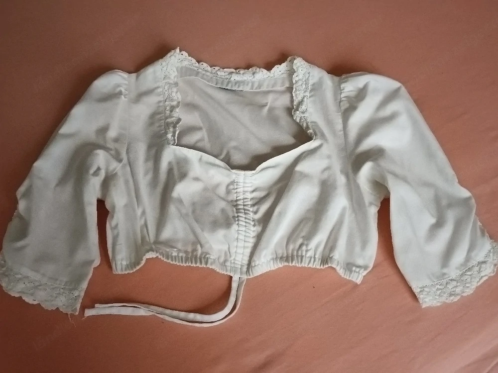 Dirndlbluse
