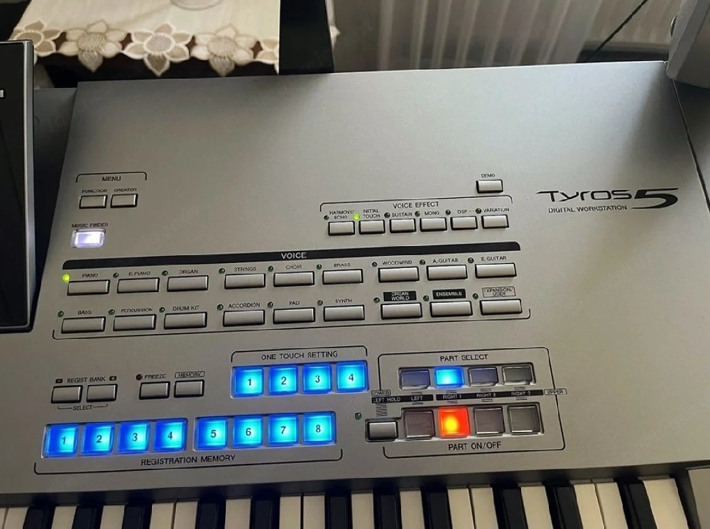 Yamaha Tyros 5