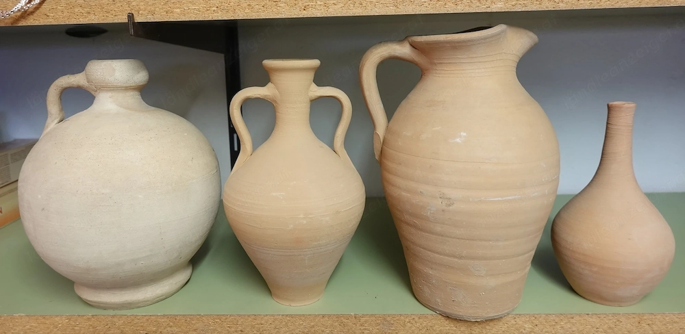 4 Tonvasen (Krüge) laut Bilder, DEKO 