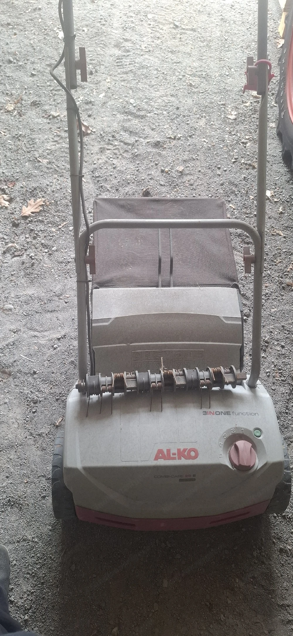 Elektrovertikutierer