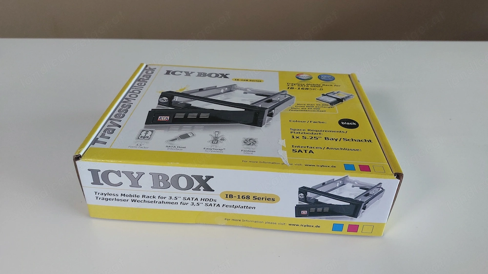 ICY BOX IB-168SK-B   Trägerloser Wechselrahmen für 3,5" Festplatten