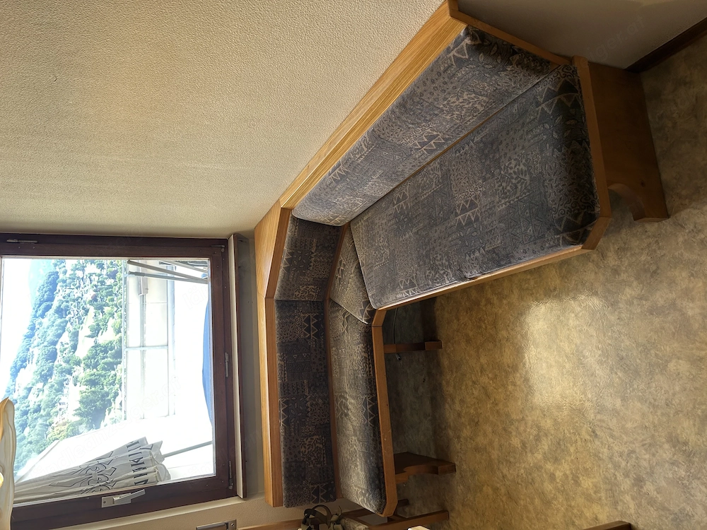 Eckbank zu verschenken