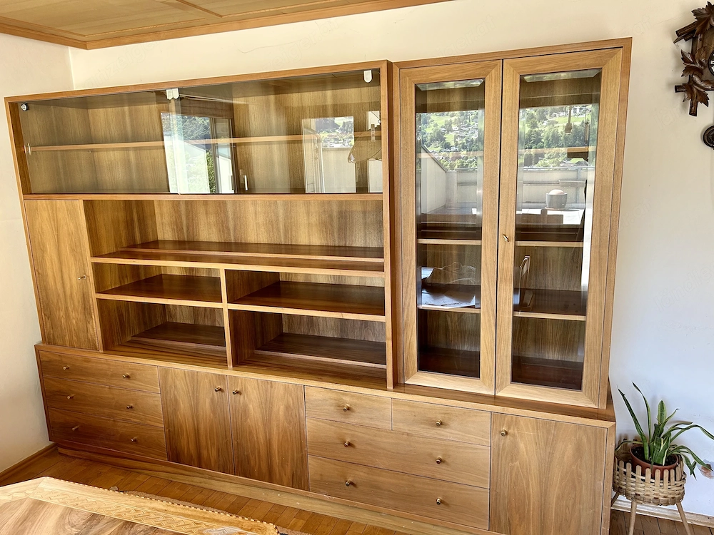 Wohnwand vom Tischler angefertigt