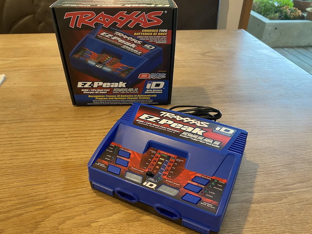 Traxxas EZ-Peak Plus Dual Modellbau-Ladegerät 8A LiPo, NiMH