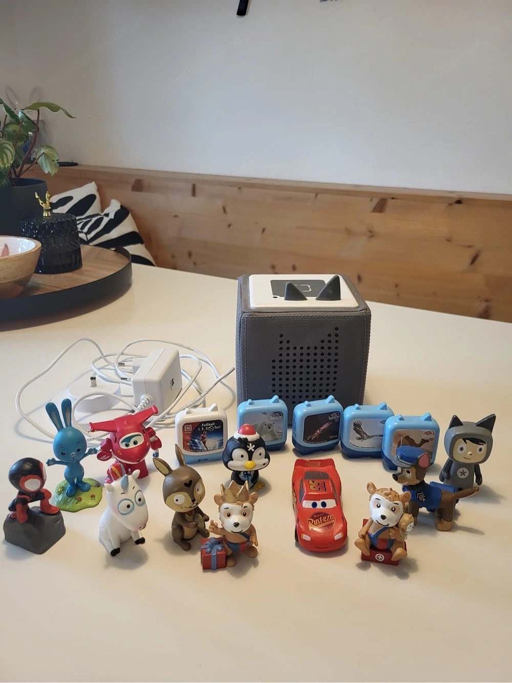 Tonie Box mit 16 Figuren