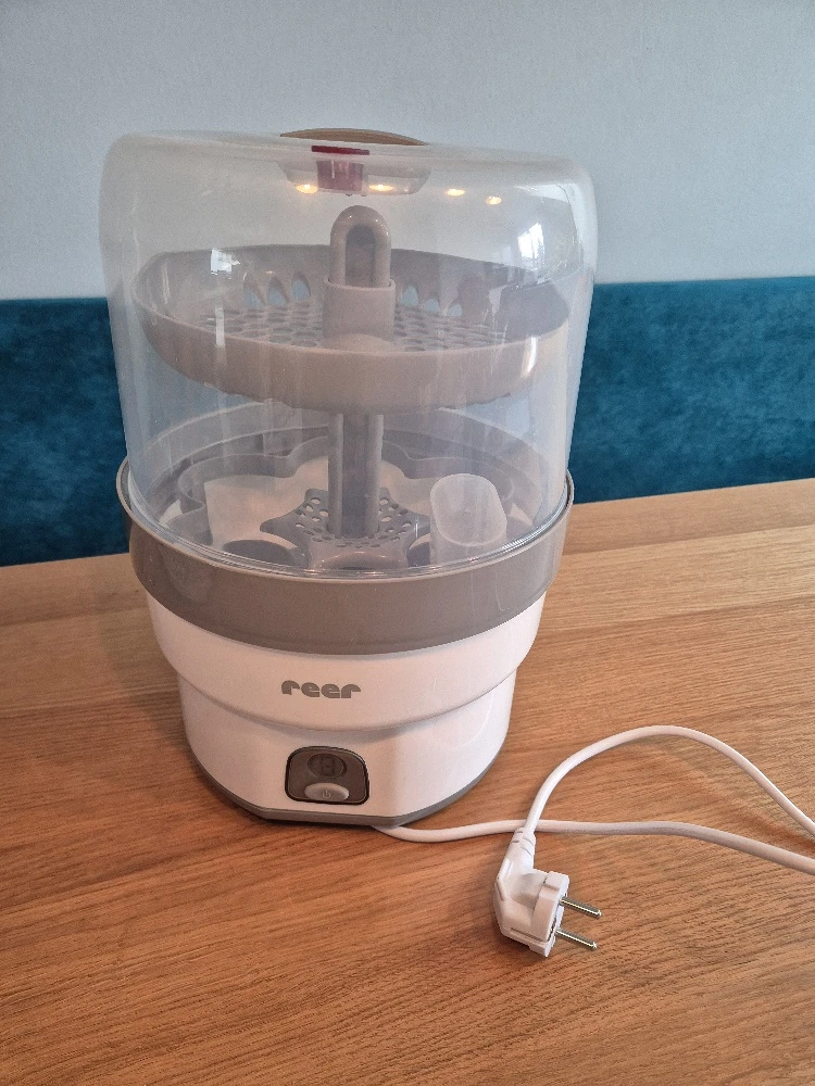 Reer VapoMax Vaporisator   Sterilisator für bis zu 6 Babyflaschen