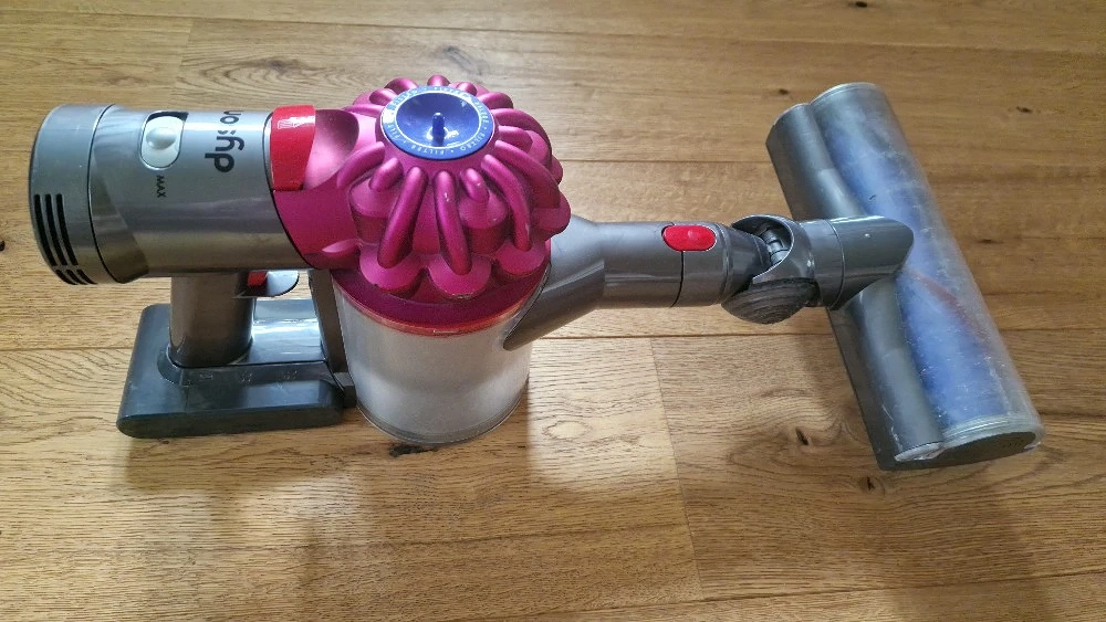Akkustaubsauger Dyson V7