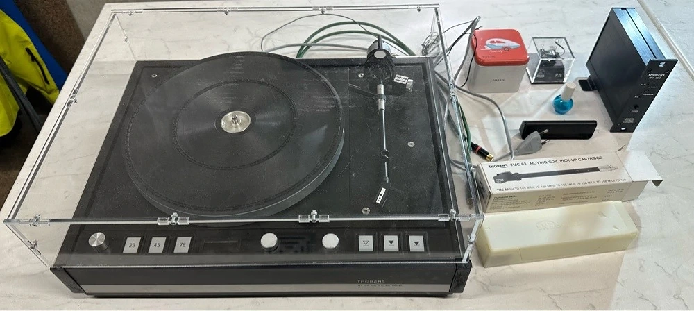 Thorens TD 126 MK III Plattenspieler mit viel Zubehör