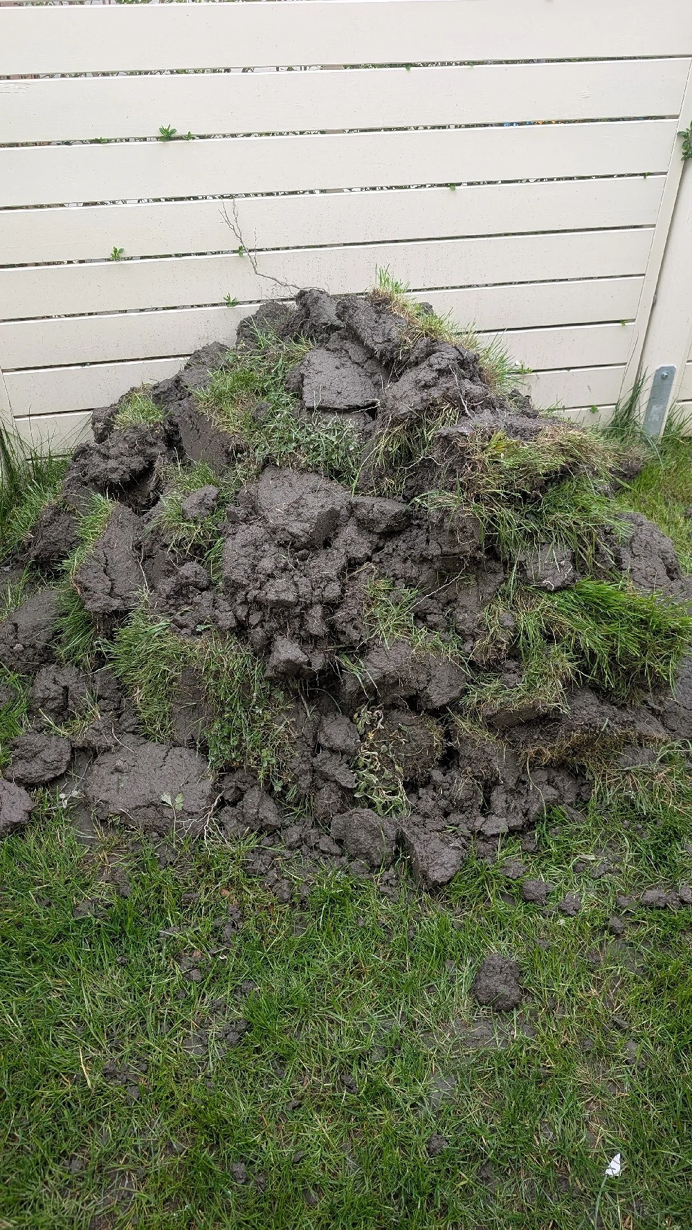 Kostenlose Erde aus dem Garten abzugeben
