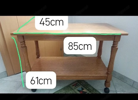 Rollbarer Holztisch 