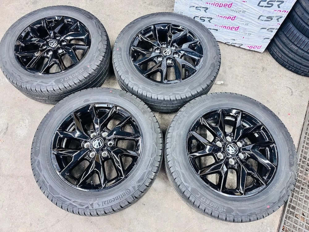 VW 17 Zoll Alufelgen 5Q0601027N + Continental 215 60 R17C