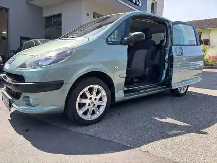 Peugeot 1007