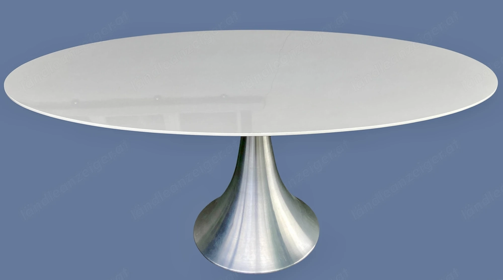Esstisch oval space age design. KARE Mod. "Grande Possibilita" weiss hochglanz