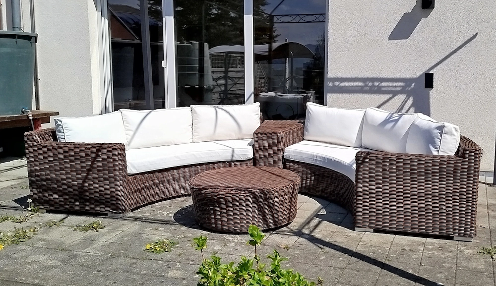 Gartenlounge aus Polyrattan, halbrund 