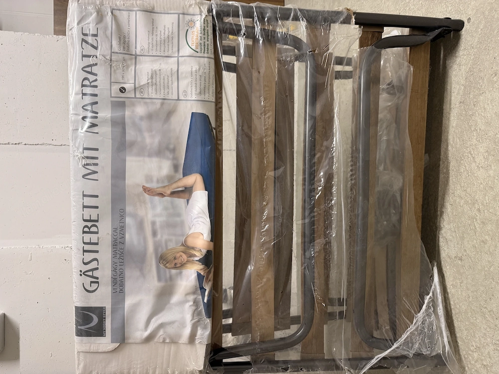 Gästebett ohne Matratze 