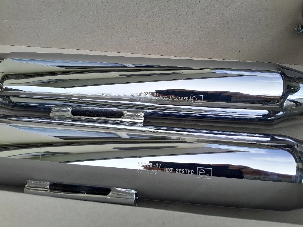 Harley Davidson Dyna 2014 Auspufftöpfe