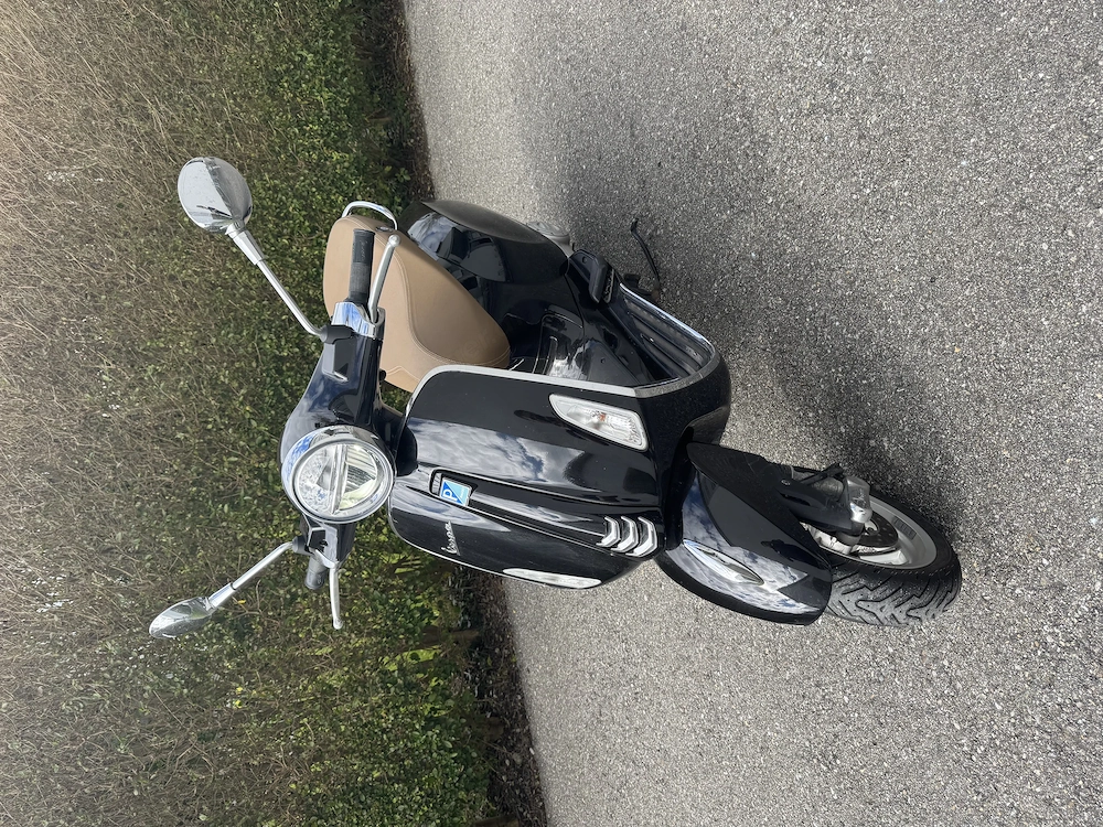 Vespa Primavera 50 ccm 4 Takt (Garagenfahrzeug)