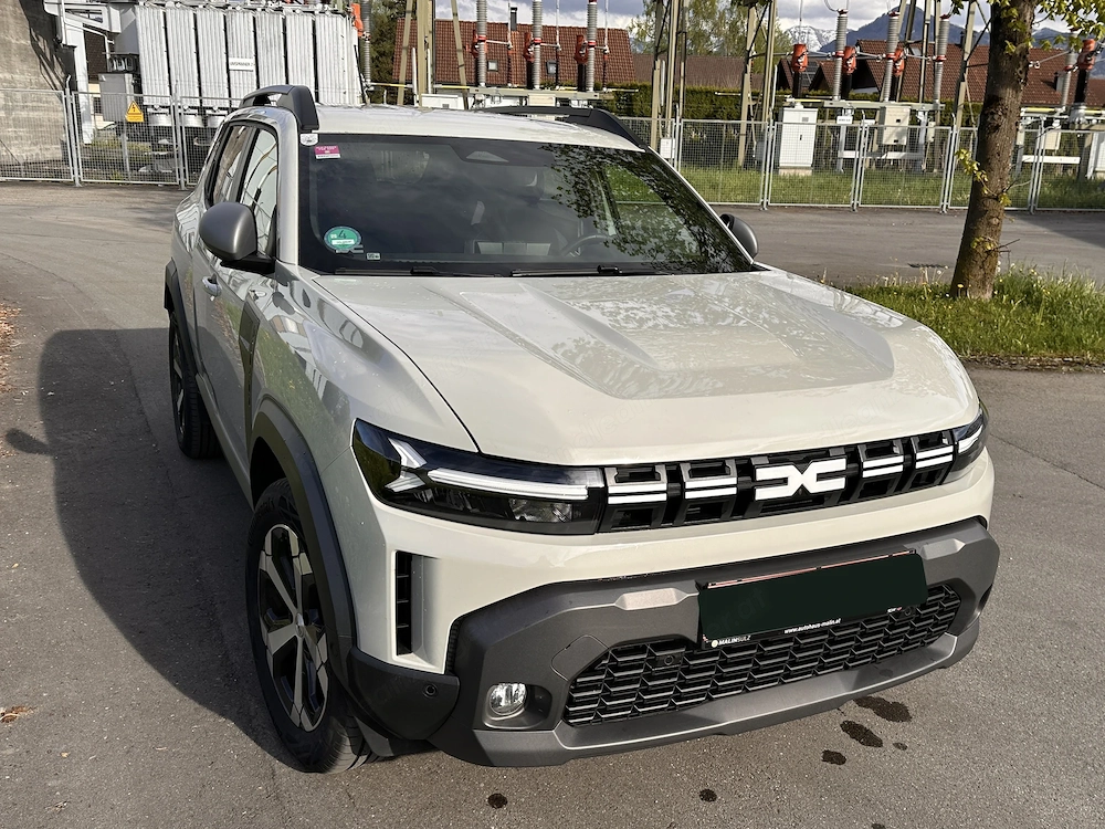 Dacia Duster Journey Hybrid 140