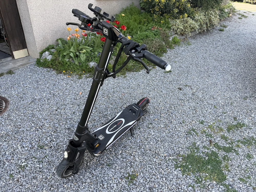 E Scooter Fualtron