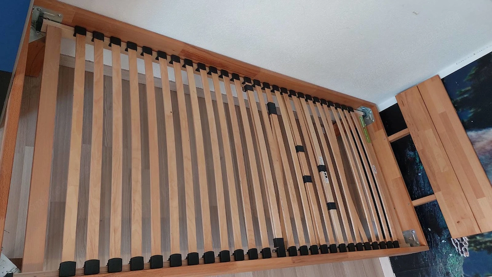 Bett 90x200, massiv, inkl. Latenrost