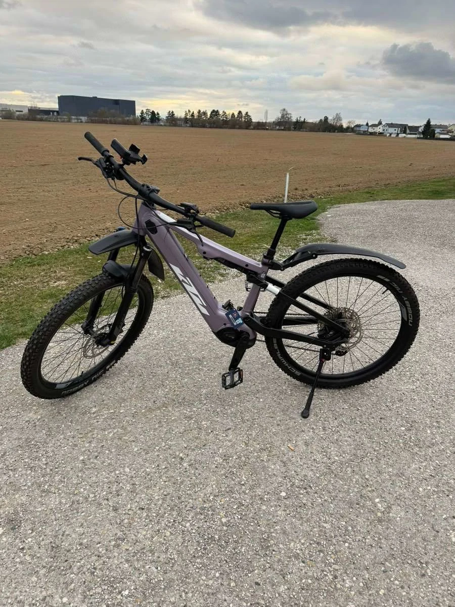 Neuwertiges KTM E-Bike