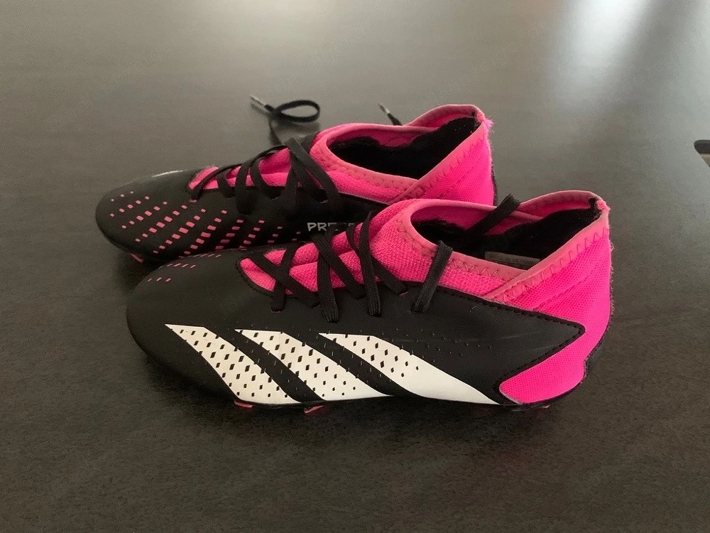 Fußballschuhe Adidas Predator Gr. 35