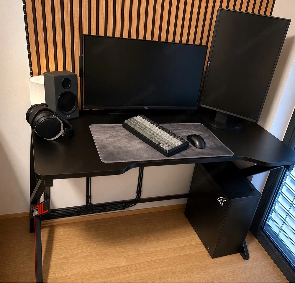 Gaming Tisch zu verkaufen - Muss weg bis Ende des Monats!