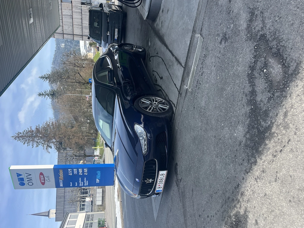 Maserati Ghibli SQ4 UnfallFahrzeug