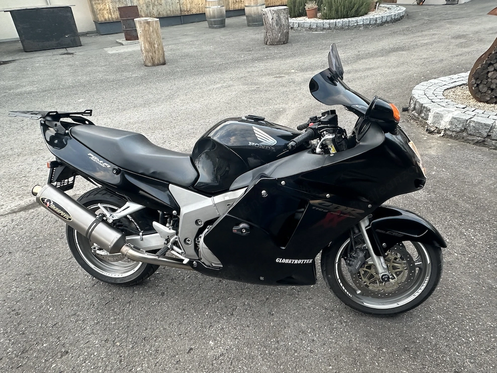 Honda cbr 1100 xx