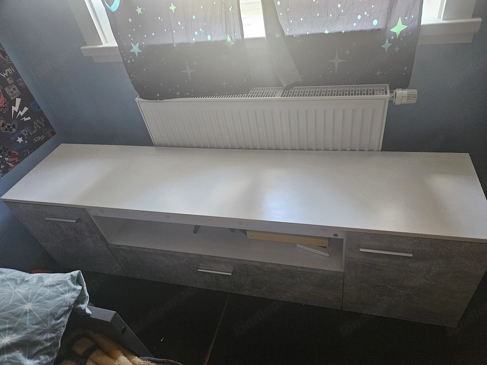 Schrank für wohnwand 