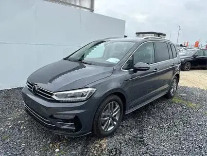 VW Touran R-LINE 1.5 TSI DSG ACC NAVI SHZ RFK ErgoActiv 1...