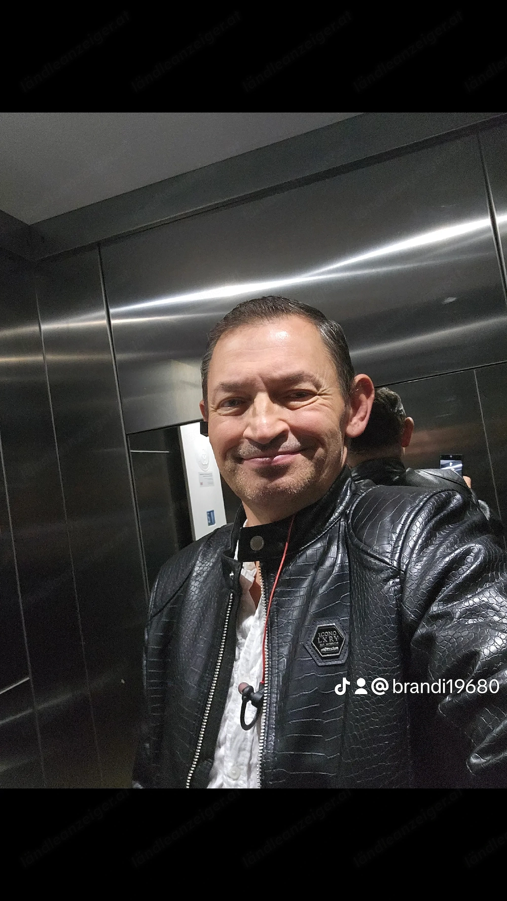 Suche Frauen für Sextett oder mehr 