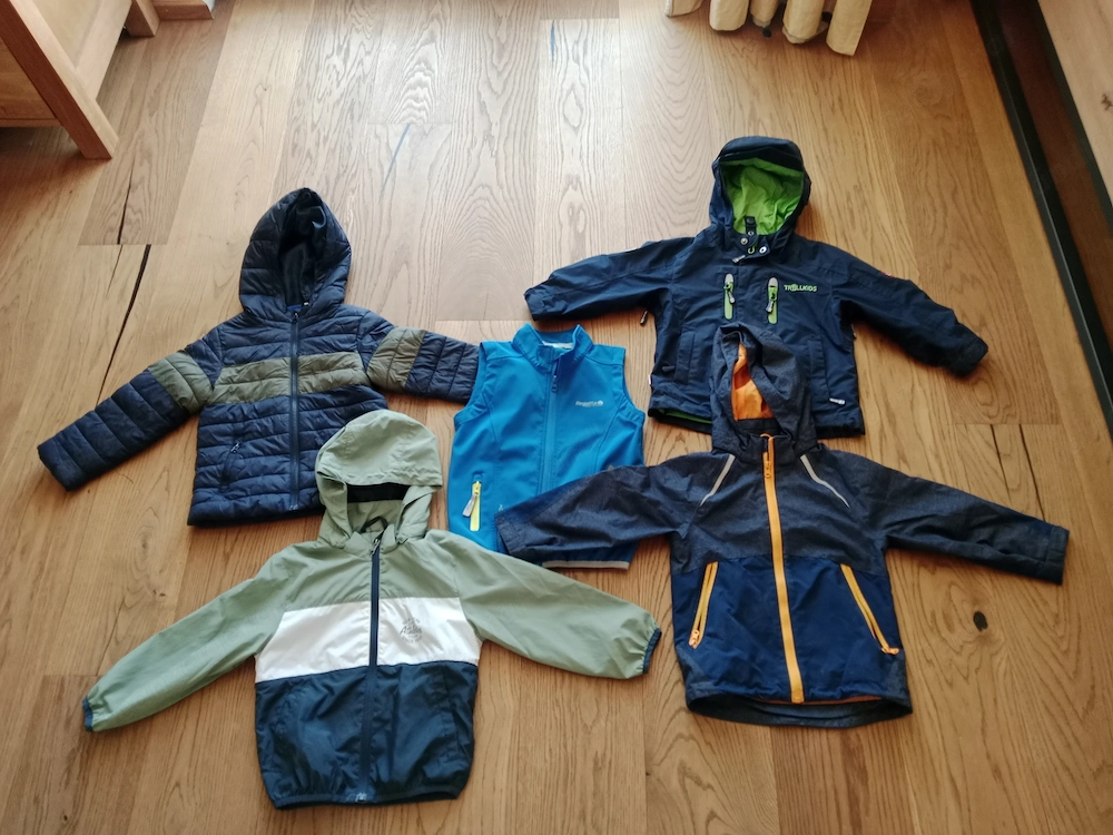 Outdoor und Übergangsjacken Jungs Größe 98 104