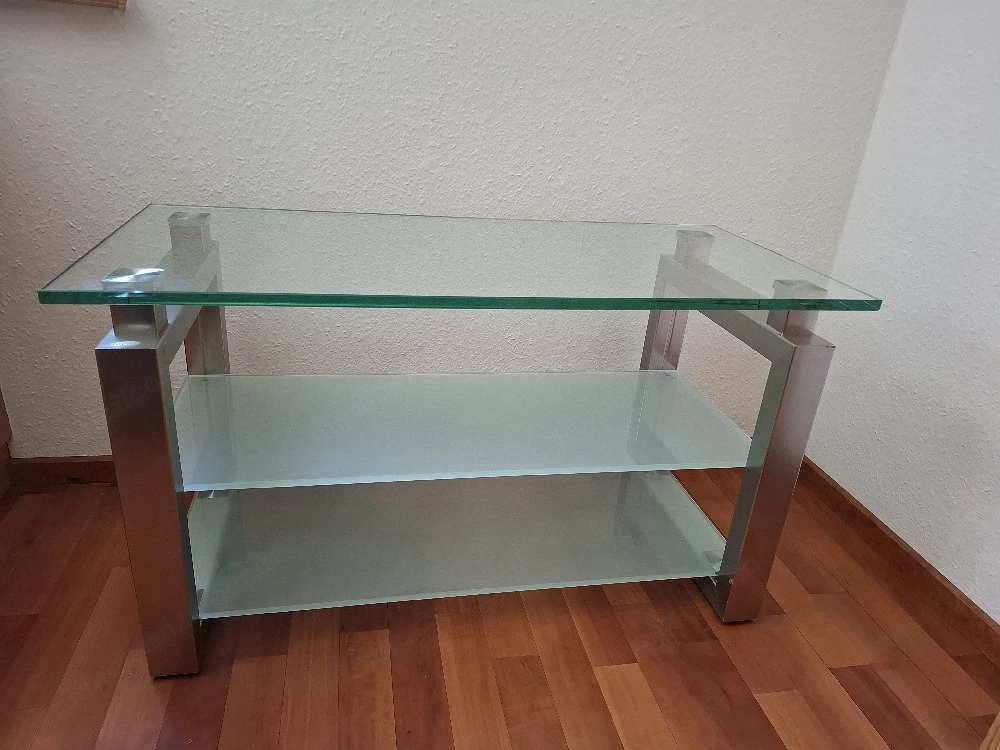 Tisch für Fernseher 