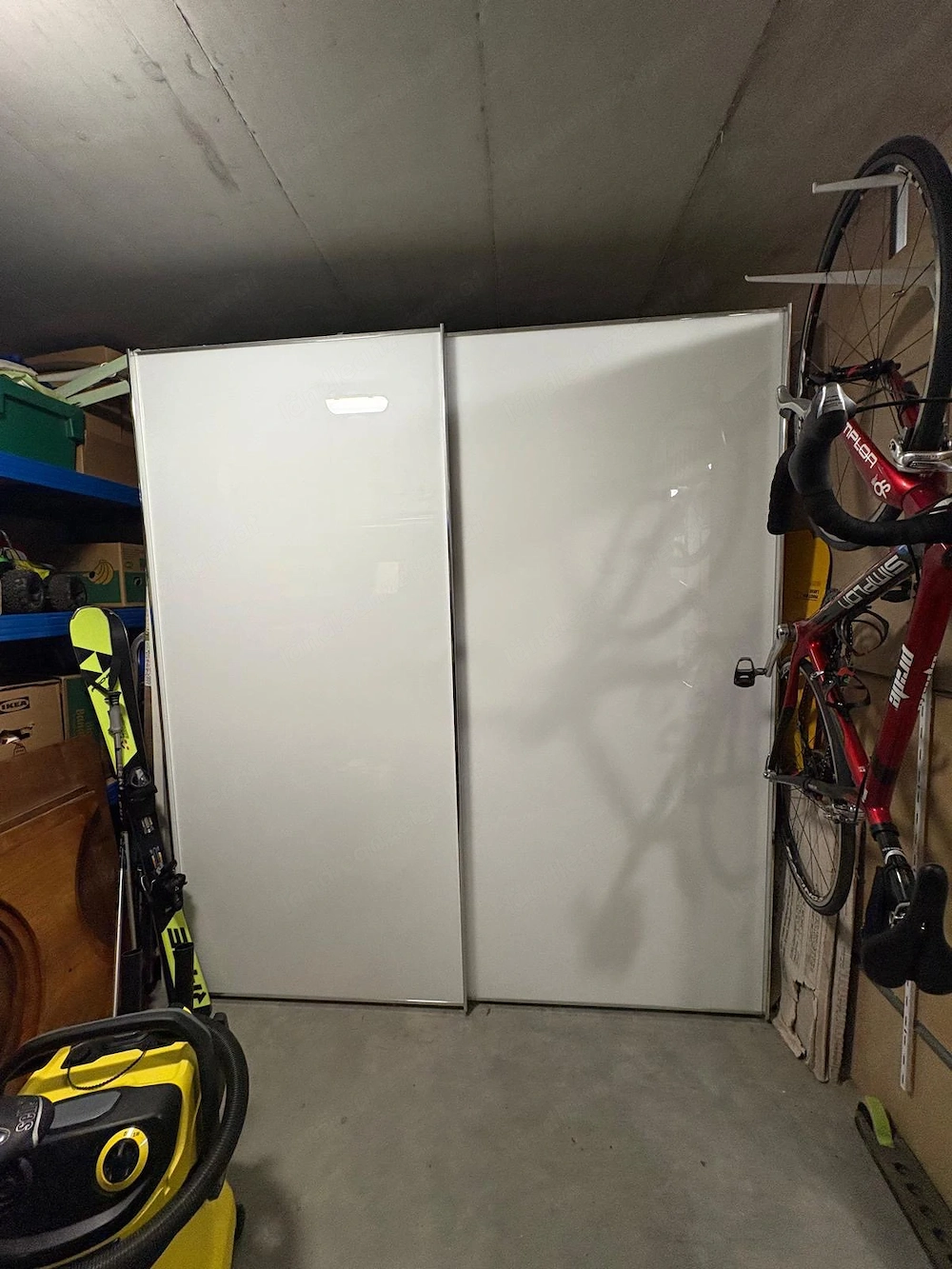 Schiebentürenschrank weiß