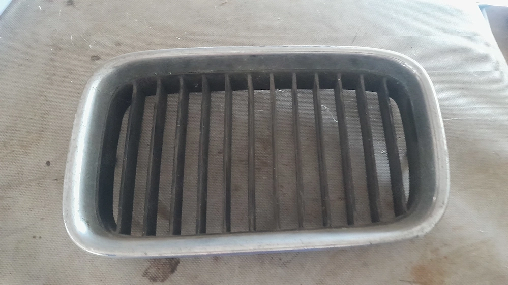 BMW E 36 Grill