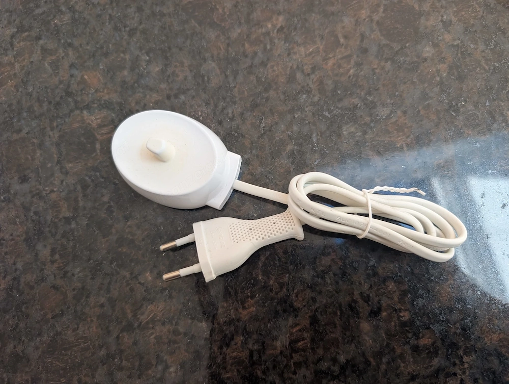  Oral-B Ladestation für elektrische Zahnbürste   voll funktionsfähig