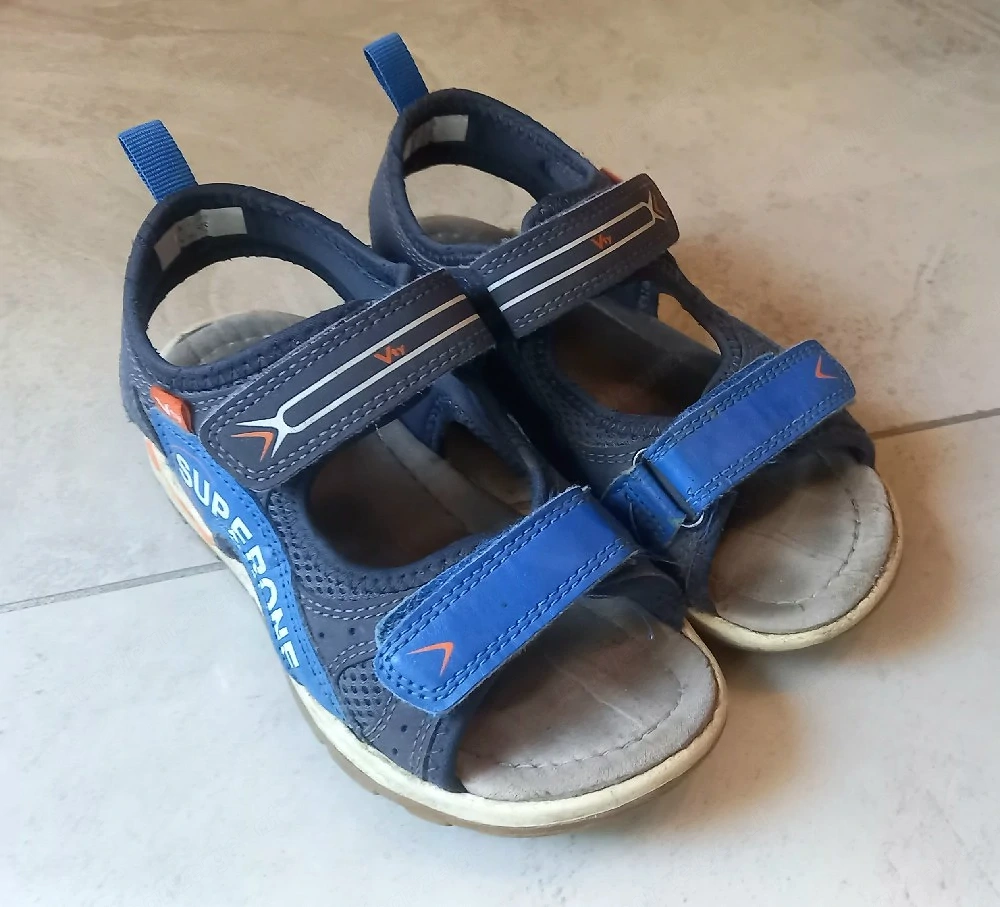 Gr 32 Sandalen 