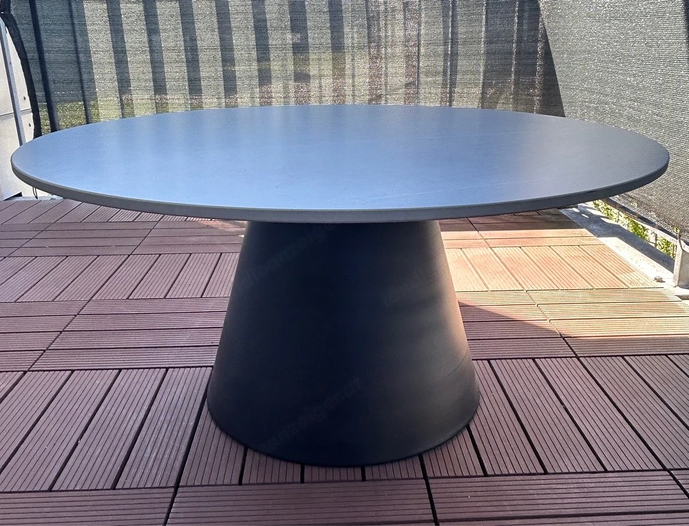 Moderner Couchtisch in Top Zustand