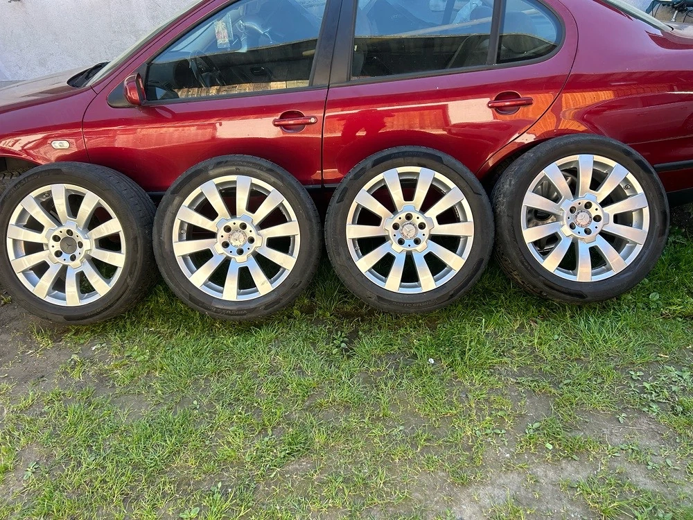 Sommerreifen mit Alufelgen