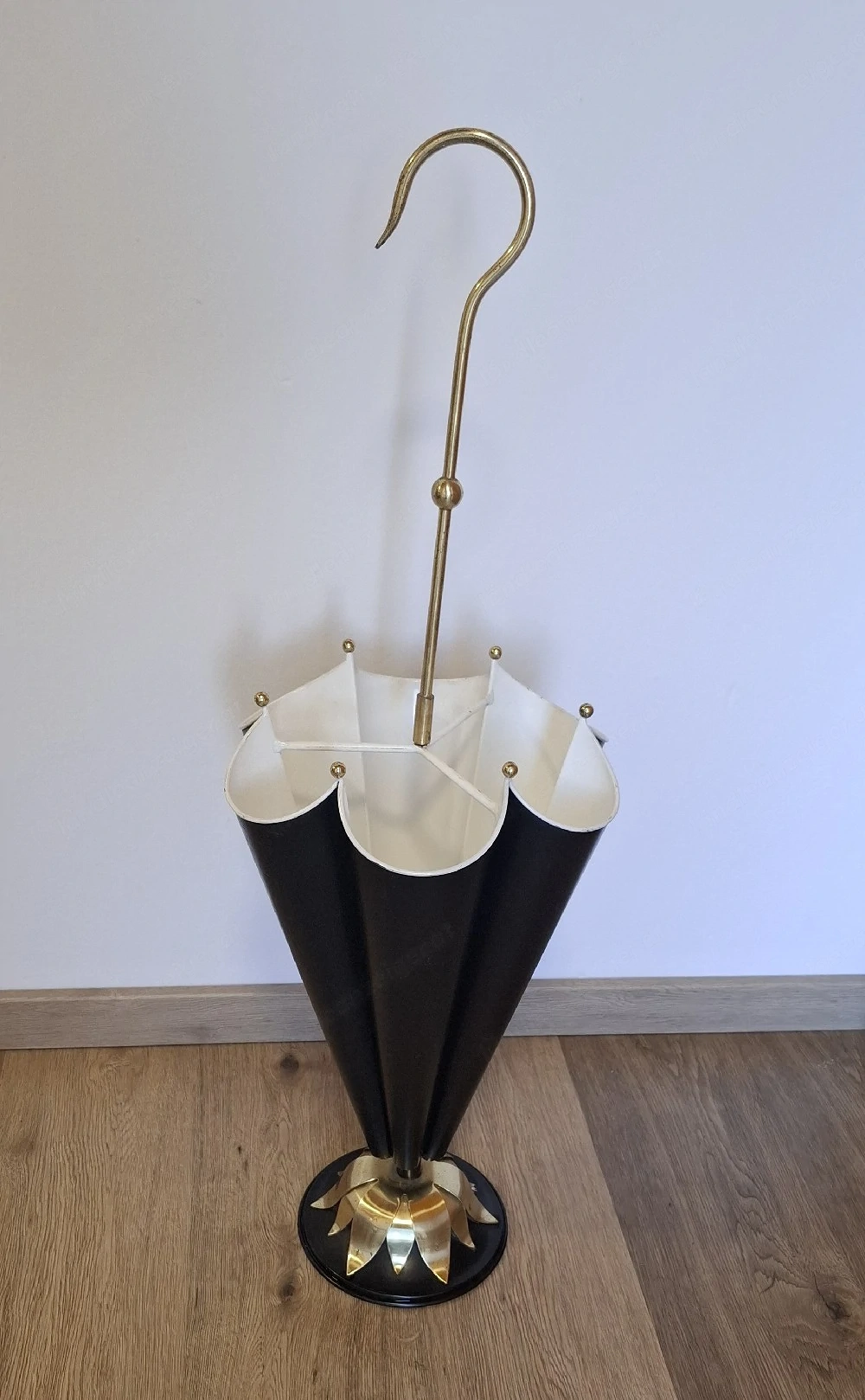 ANTIKER Schirmständer